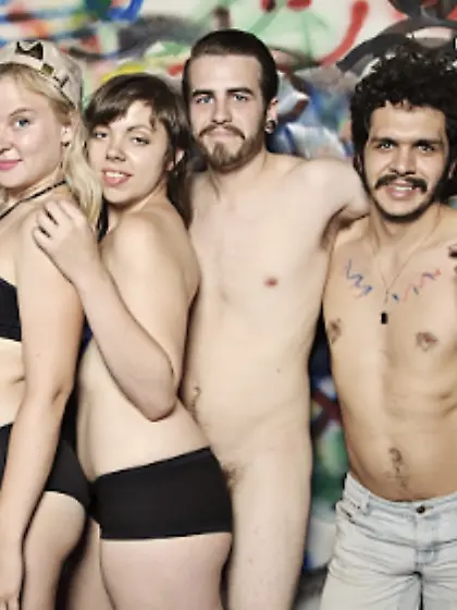 Incredibly sexy chicks posing topless