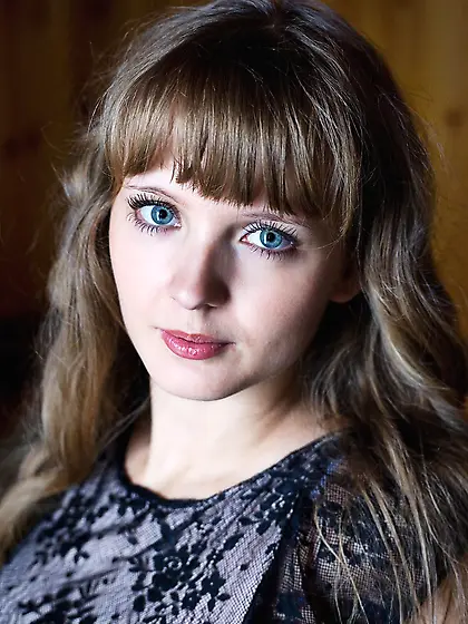 Wendy B has cute bangs and a pretty face to match as well