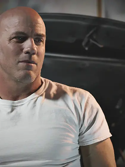 Stranded teen puts faith in a muscled stranger 