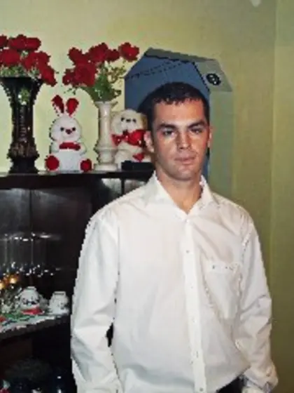 24 yo brunette Bodolove.