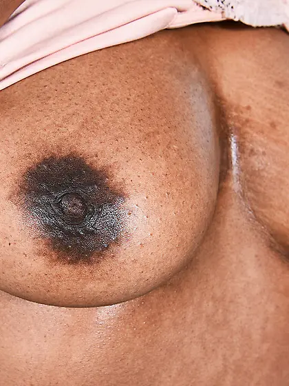 Black slut loves unclothing natural tits and pink pussy in diffe