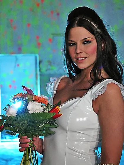 Simony Diamond takes her sexy white dress off and gets her ass n