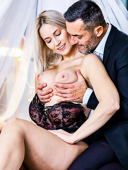 Sharon White moans with delight as lover drills her shaved cunt