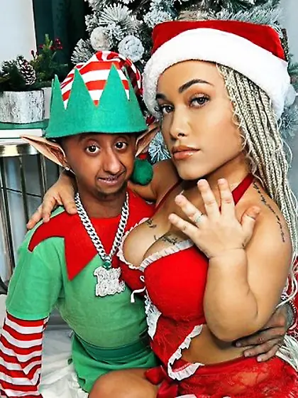 Baby Alien Fuck in Christmas