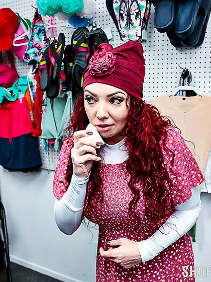 Curly-haired MYLF Kiki Daire gets punished for stealing