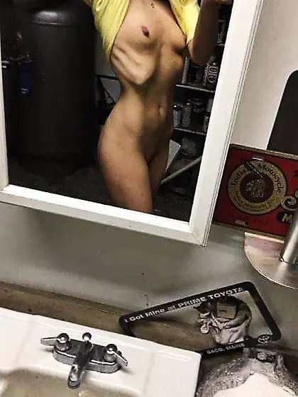 Ex fentanyl-whore current mom Katie