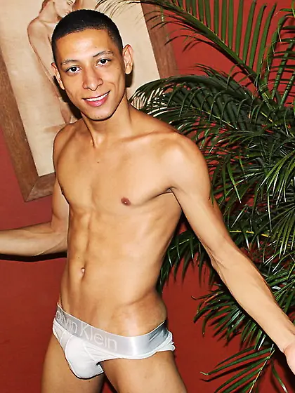 Latin gay dylanstrongsexy snapshot