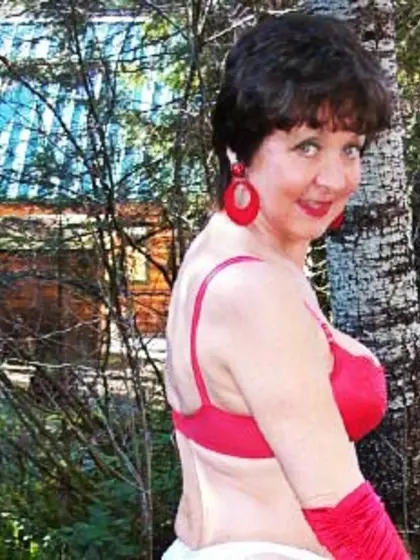 Mature Classy Carol from United States Lady...