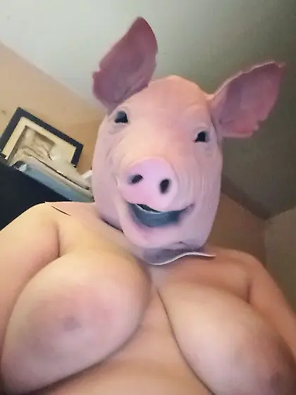 I LOVE my pig mask!!!