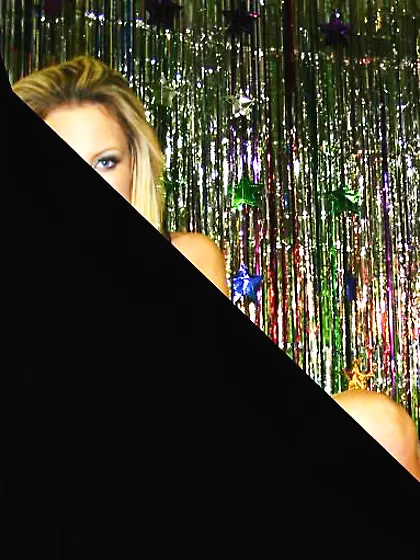 The salacious girl Kiara Diane with shaved pussy likes sucking t