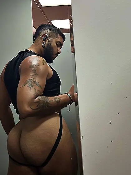 (Male) asses I wanna eat