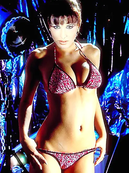 Veronica Vanoza gets rid of her sexy and cute pink lingerie and