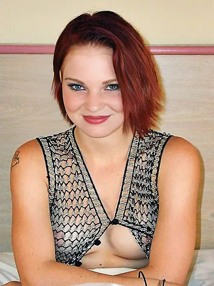 Redhead Christina sheer 001 tribyg32