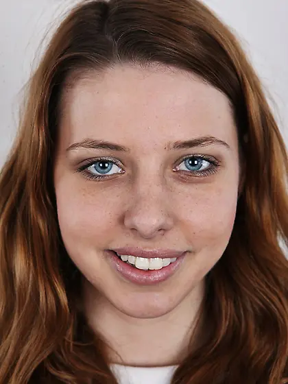 Girl with cute smile Tracy Delicious takes everything off with i