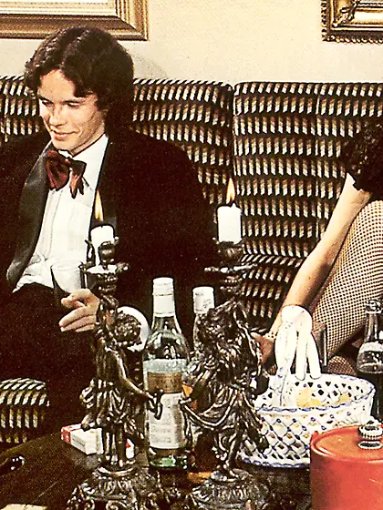 Retro chicks fucking hairy