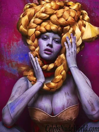 Elle Brittain Topless Photos