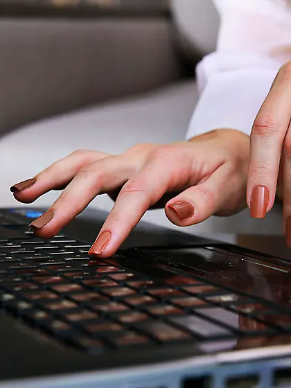 Glasses-wearing brunette takes off her white panties but leaves