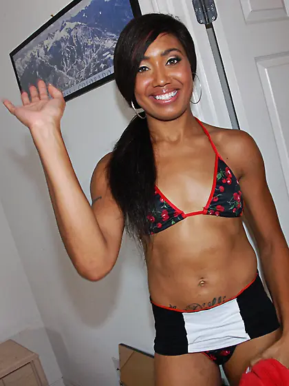 Cute pussy first time