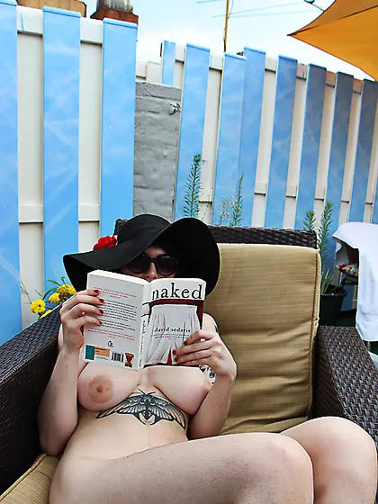 Ms.  Rosie Wilde (Ms.  Rosie Levine)