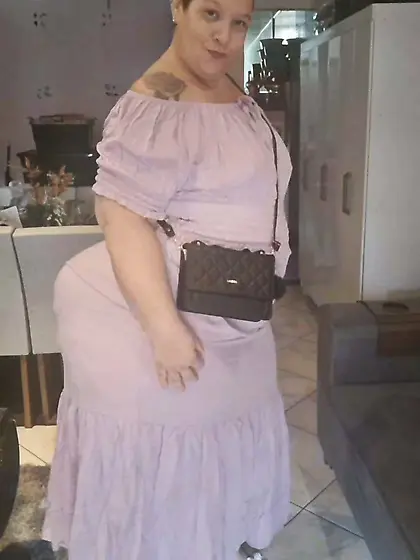 Hermosa Nalgona Latina