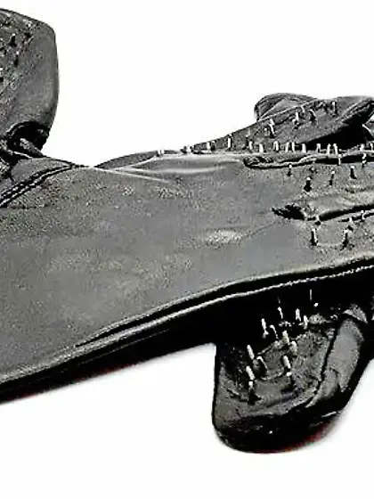 Vampir Handschuh mit Nadeln