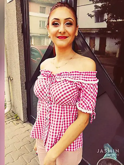 Teen bisexual close up