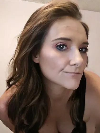 Chubby tranny slut rides the big ones