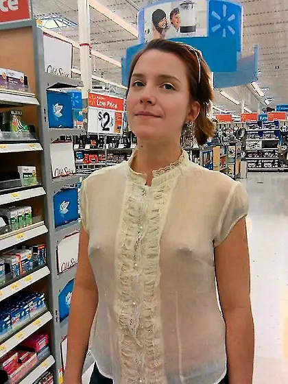 Emma Watson fakes 15. 08. 25