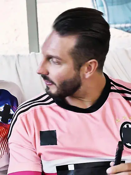 Chesty woman's ass smashing 