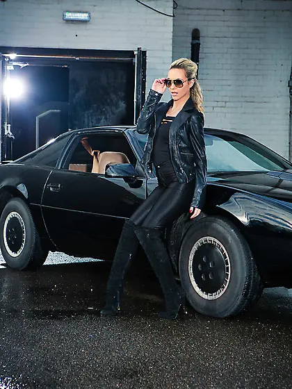 Shades-wearing cop cutie fucks a busty blonde in this Knight Rid