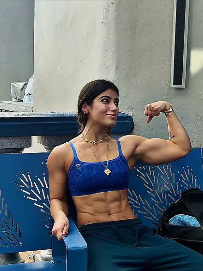 how would you handle hot bratty buff slut sara?