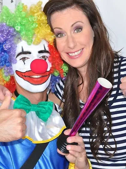 Brunette lara latex dexter