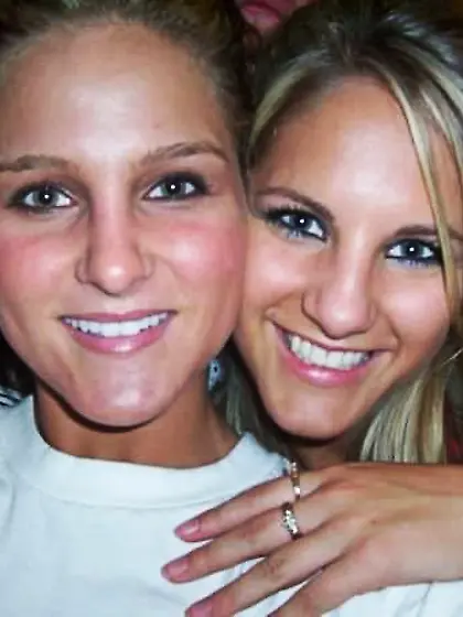 Hotties Heather & Lacey on GGW bus