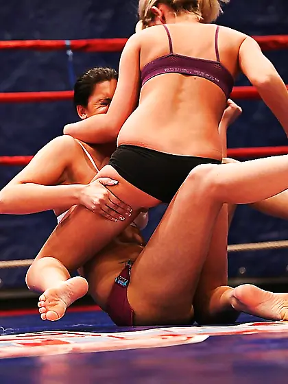 Hardcore facesitting