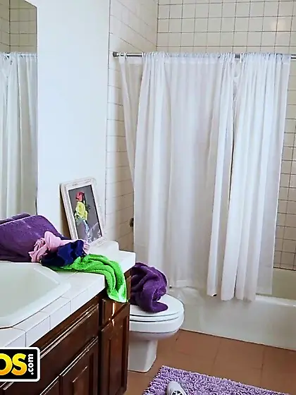 Breasty brunette dolls bounce