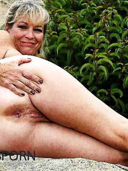 Splendid mature culos