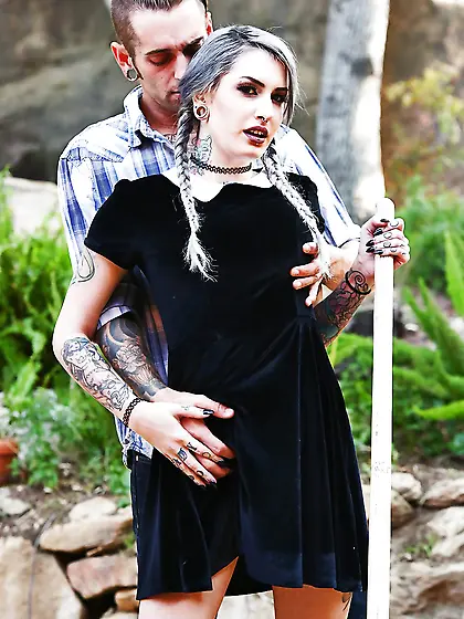 Tattoo piercing emo big tit