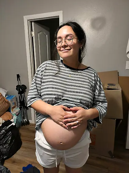 Podoba ci się to co widzisz (pregnant Ariel)