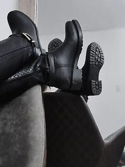 Bisexual green eyes girl