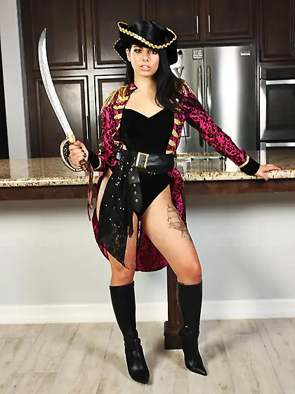 Gina Valentina Baberotica