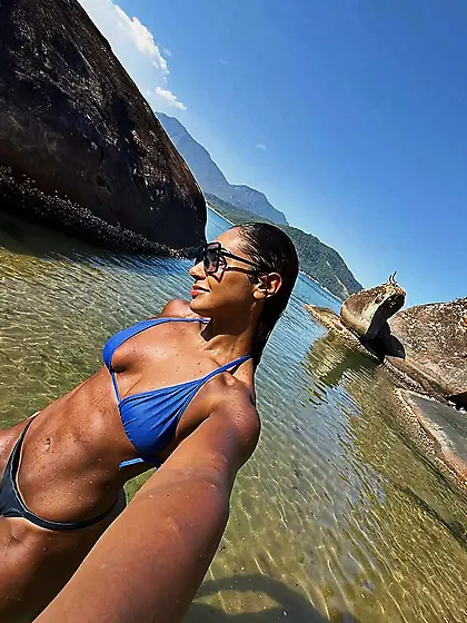 how to use hot stuck up brazilian fitness slut?