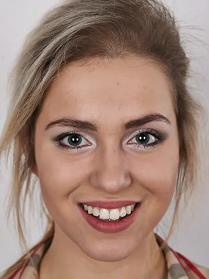 Chick is so fragile but passionate when exposing herself to the