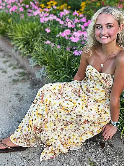 Stupid Blonde Cocktease