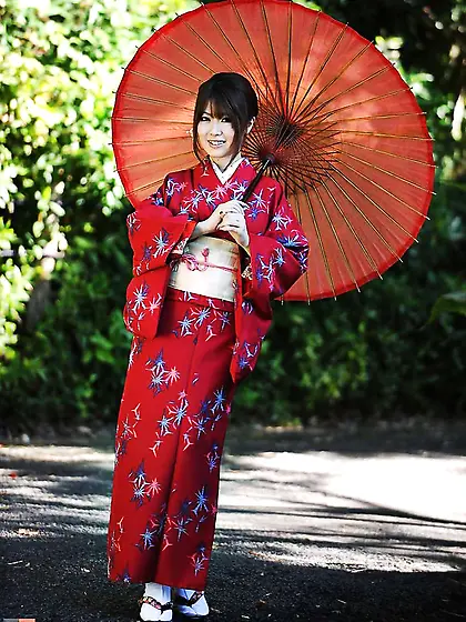 Rio Hamasaki - nineteen Japanese Lovelies