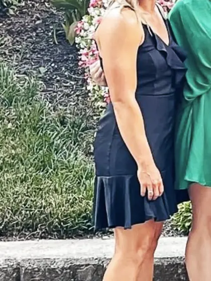 Hotties Heather & Lacey on GGW bus