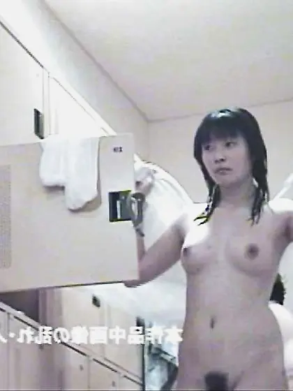 Japan Voyeur switching shower