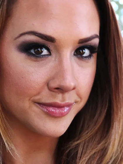 American sexy brunette milf