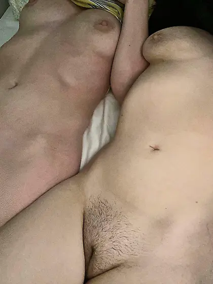 Te tengo en mi mano,  Te chupo, Estás demasiado exq