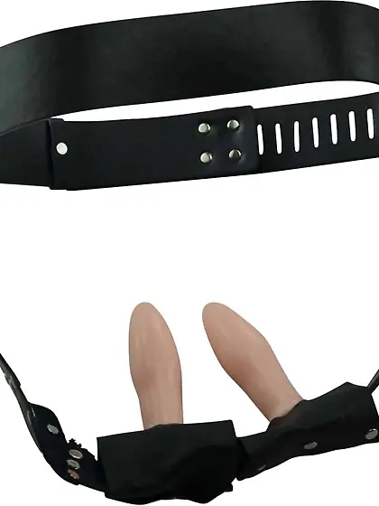 Keuchheitsgürtel mit Doppeldildo