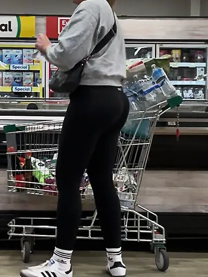 Spandex MILF Thick